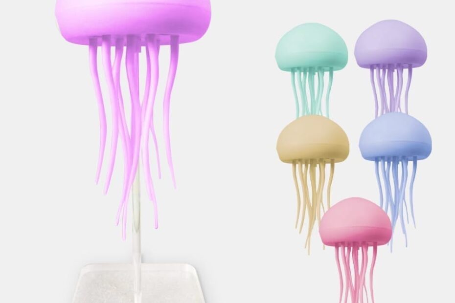 Illuminate Your Space: A Review of the Dancing Jellyfish Lamp with Magical RGB Ambiance