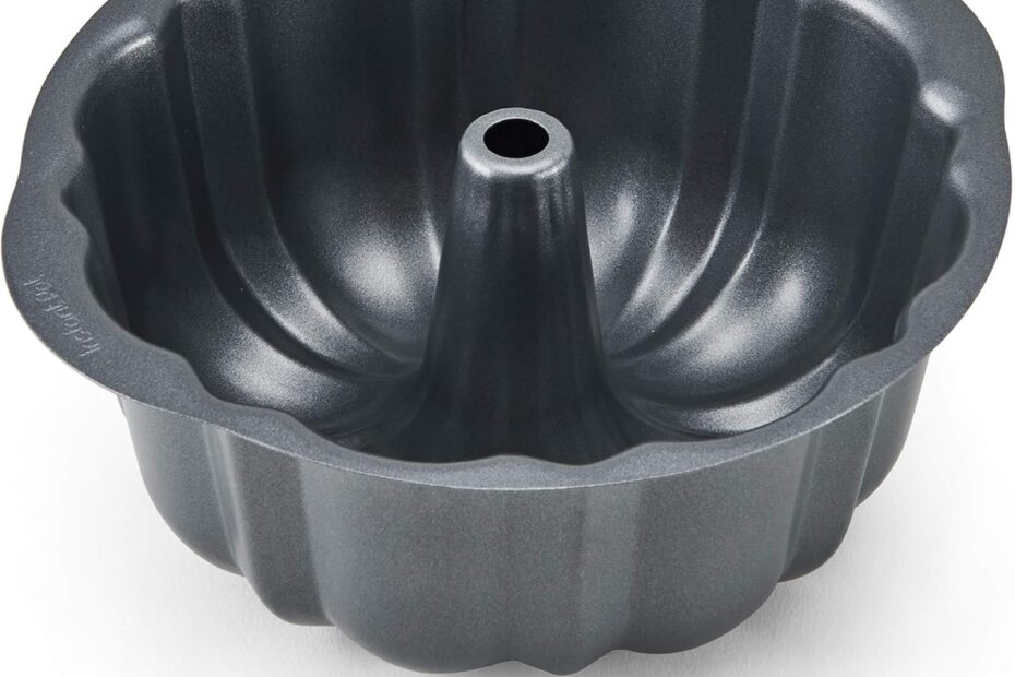 Bake Perfection: Review of the Instant Pot Non-Stick Fluted Cake Pan