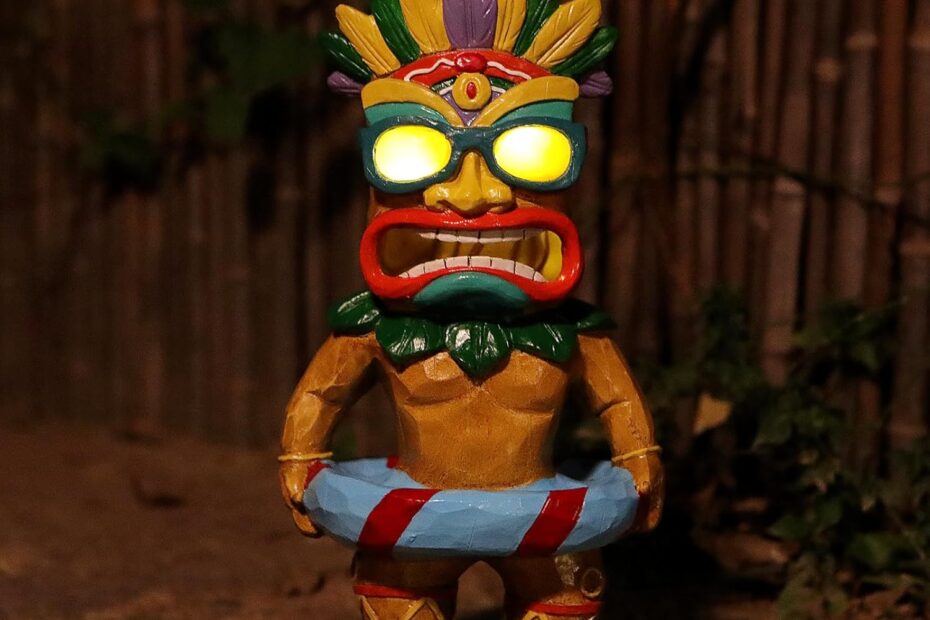 Illuminate Your Space: The Ultimate Solar Tiki Statue for Garden Enthusiasts!