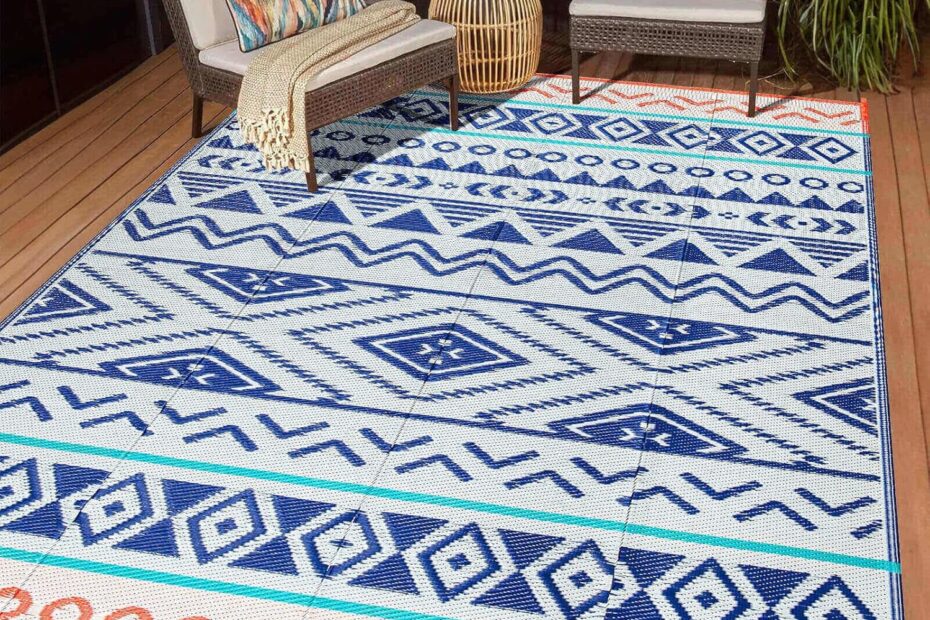 Transform Your Outdoor Space: The Ultimate Waterproof Patio Rug for Campers & Picnics