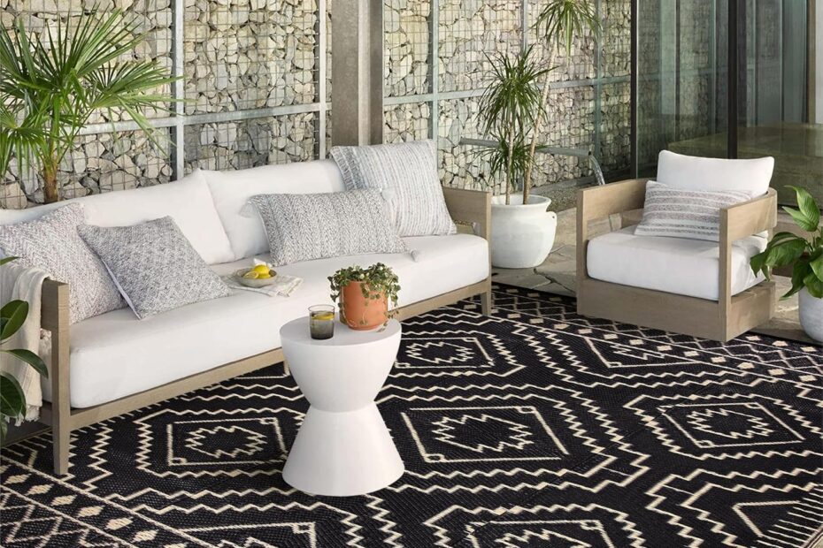 Transform Your Outdoor Space: Wonnitar 8x10 Waterproof Reversible Rug Review