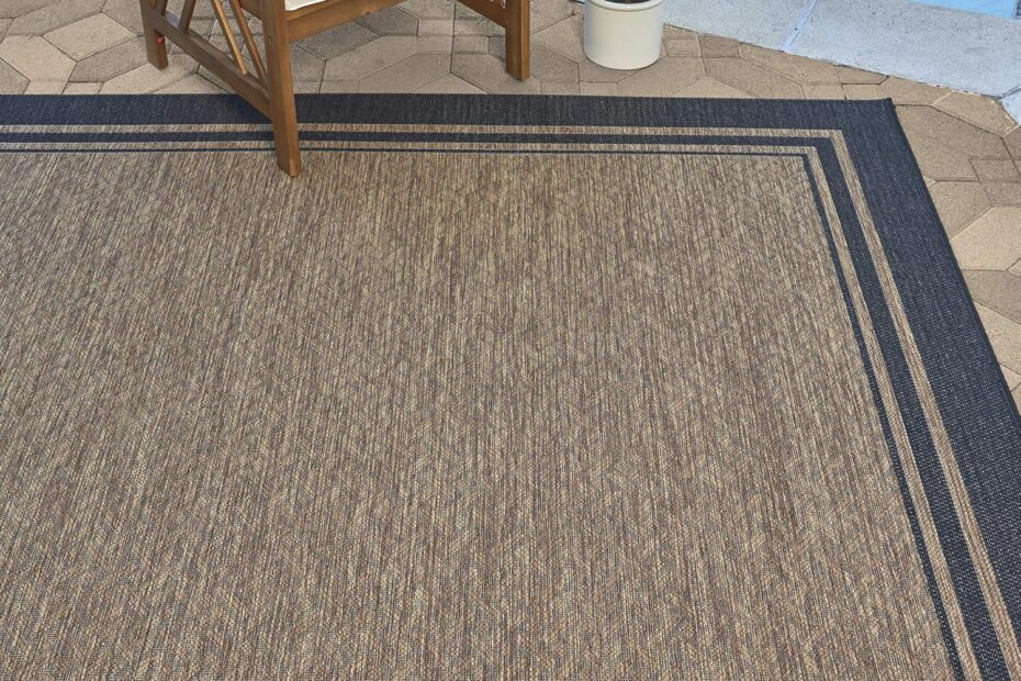 Transform Your Space with the Gertmenian Classic Flatweave Area Rug: Review & Insights