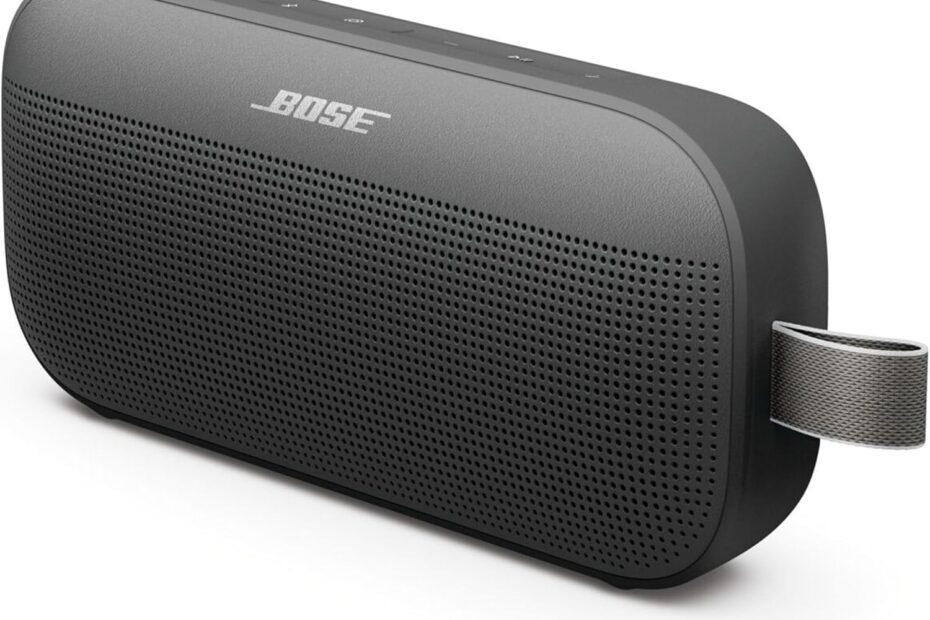 Unleash Your Sound: Bose SoundLink Flex Review - The Ultimate Outdoor Companion!