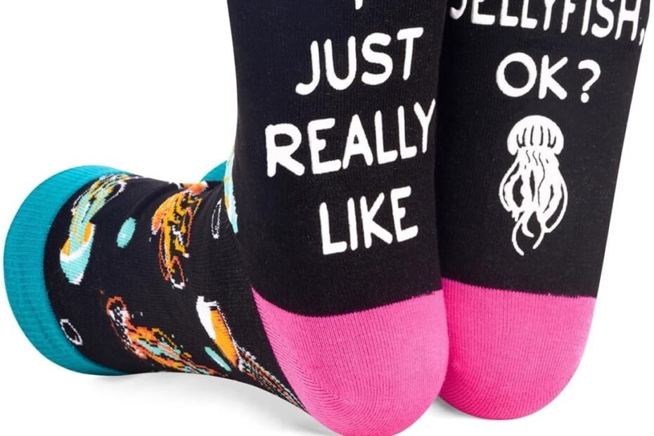 Dive into Comfort: Review of HAPPYPOP's Fun Animal Socks for All!