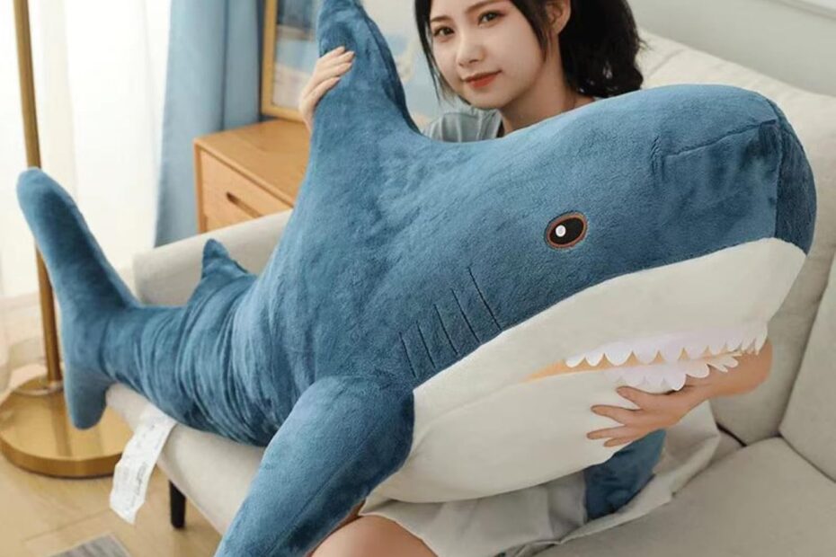 Dive into Comfort: Ryttir 31 Inch XL Plush Shark - The Perfect Stress Relief Buddy!
