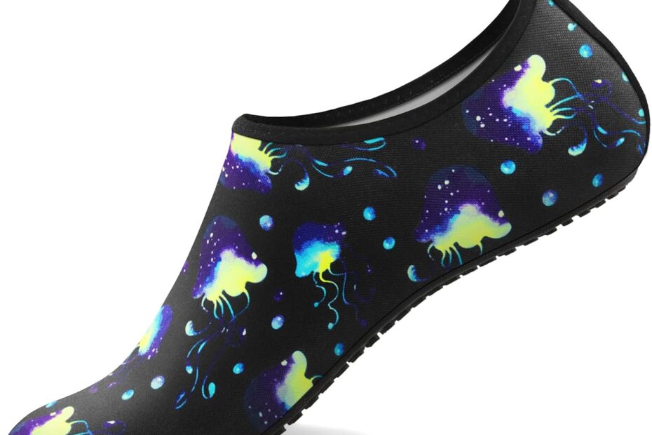 Dive into Comfort: The Ultimate Review of Quick-Dry Aqua Socks for All Activities