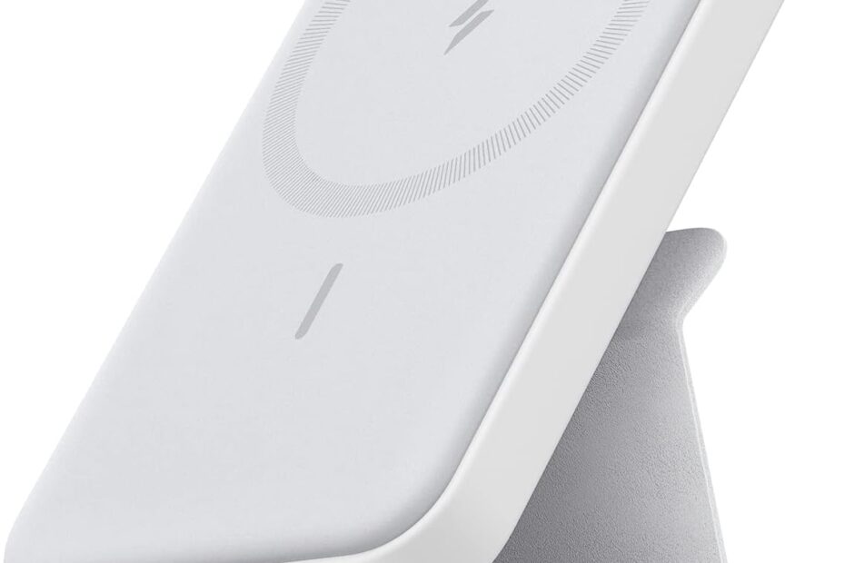 Power Up Anywhere: ANKER MagGo 5,000 mAh Magnetic Wireless Charger Review