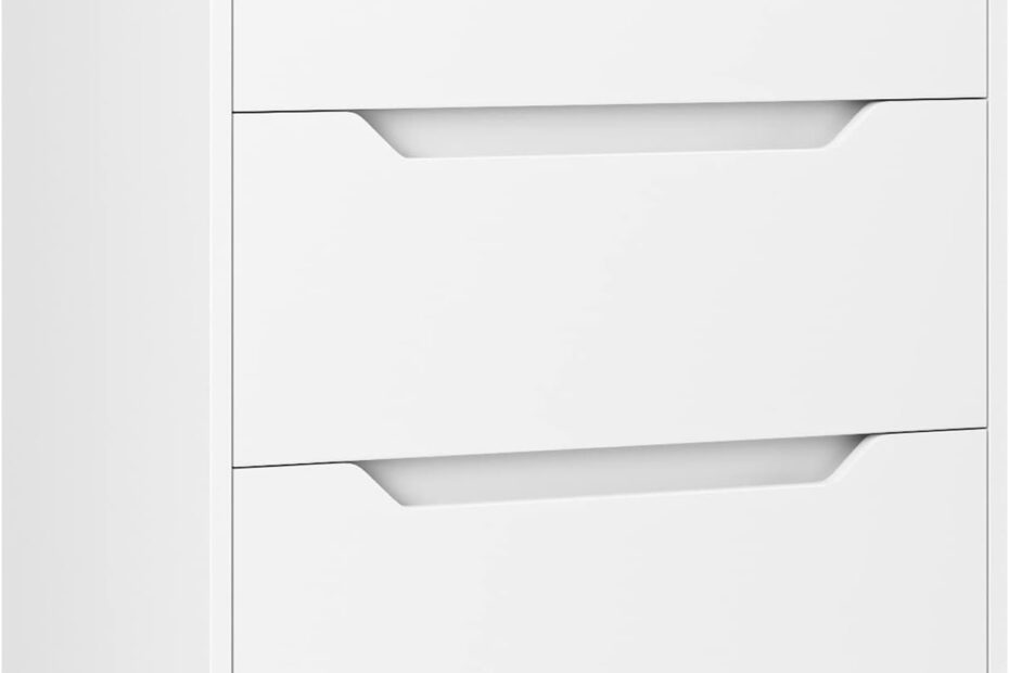 Stylish Storage: The HOSTACK Modern 3 Drawer Dresser Review
