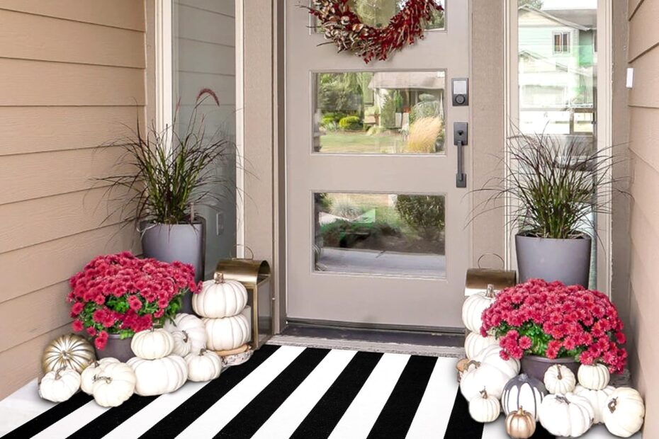 Transform Your Entryway with the IOHOUZE Black White Striped Rug: A Must-Have for Every Home!