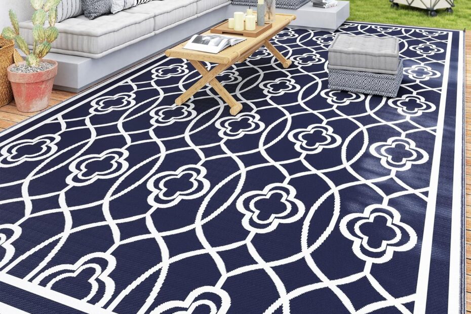 Transform Your Outdoor Space: Review of the Outsunny Waterproof Patio Rug
