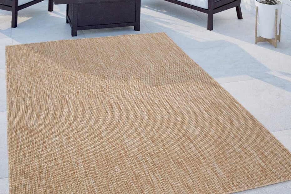 Transform Your Outdoor Space: Review of the Weatherproof Solid Outdoor Rug