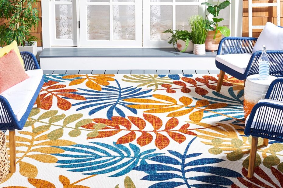 Transform Your Space with the Stylish & Weather-Resistant SAFAVIEH Area Rug!