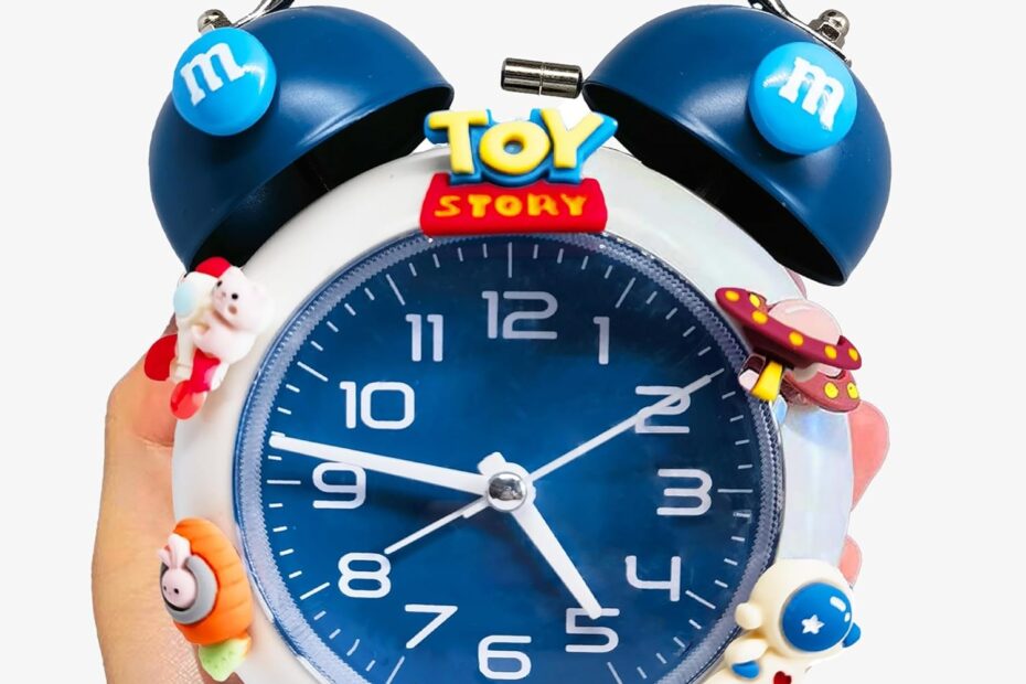 Wake Up in Style: The Ultimate Analog Alarm Clock for Kids!