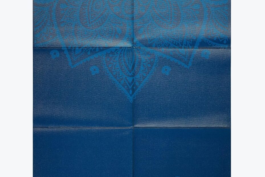 Unfold Your Potential: Gaiam Folding Yoga Mat Review for Every Fitness Journey