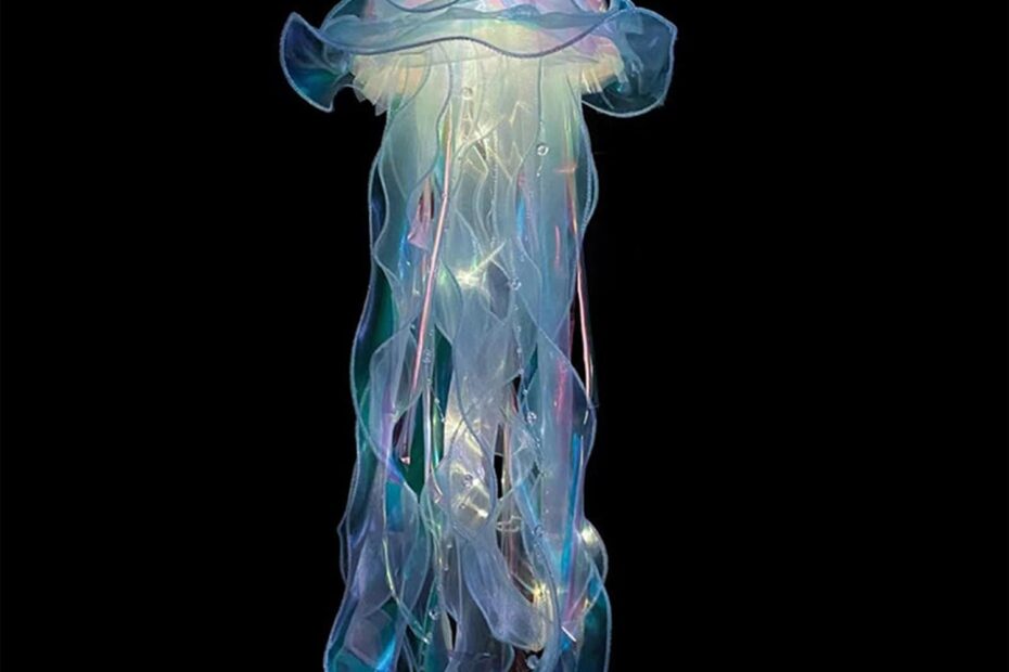 Illuminate Your Garden: The Enchanting 2Pcs Hanging Jellyfish Lamp Review