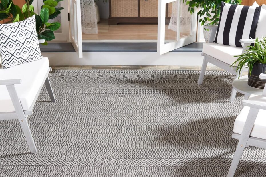 Transform Your Space: SAFAVIEH Courtyard Collection Rug Review
