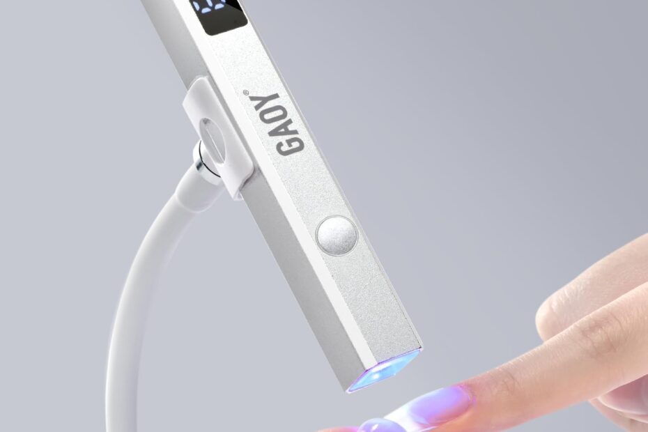 Achieve Perfect Gel Nails Anywhere with the GAOY Cordless Nail Lamp!