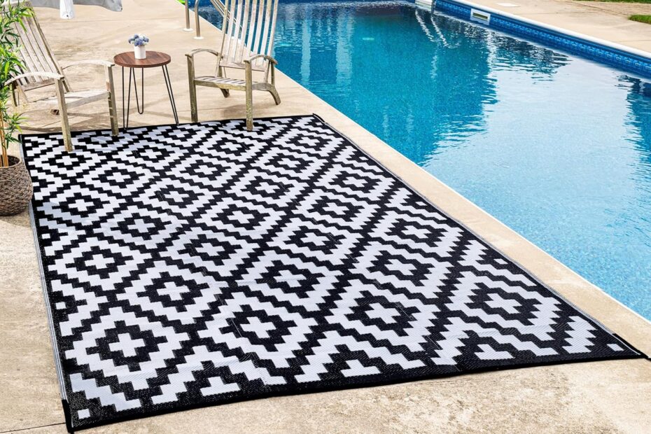 Transform Your Space with the Stylish and Durable FH Home Outdoor Rug!